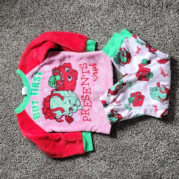 Shopkins pajama set - Picture 1 of 4